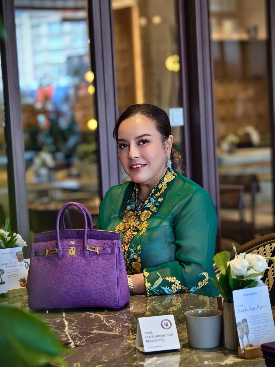 - Anggota DPRD Provinsi Kalimantan Tengah (Kalteng) dari Daerah Pemilihan (Dapil) I, Faridawaty Darland Atjeh, menyampaikan ucapan selamat Hari Jadi ke-68 Kota Palangka Raya yang diperingati pada Kamis (17/7).