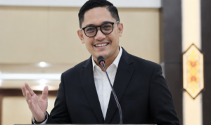 Bryan Sekretaris Komisi III DPRD Kalimantan Tengah (Kalteng), Briyan Iskandar, mendorong Dinas Pariwisata setempat untuk lebih berani berinovasi dalam mengembangkan sektor pariwisata daerah.