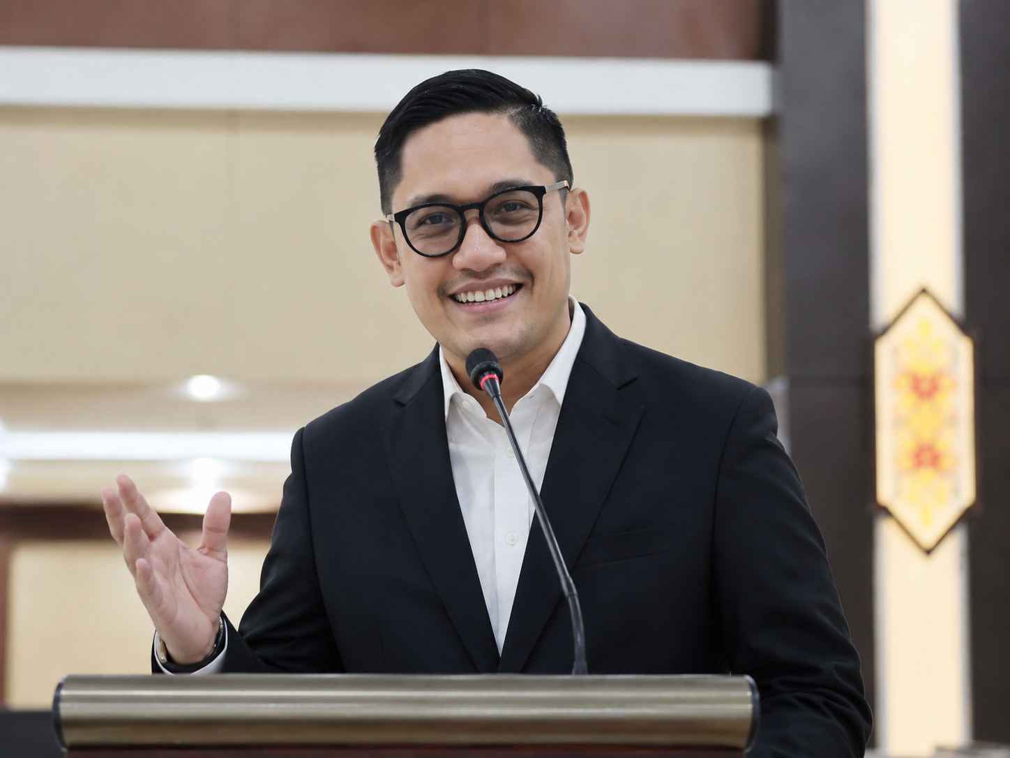 Sekretaris Komisi III DPRD Kalimantan Tengah (Kalteng), Briyan Iskandar, mendorong Dinas Pariwisata setempat untuk lebih berani berinovasi dalam mengembangkan sektor pariwisata daerah.