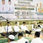 Wakil Ketua DPRD Provinsi Kalimantan Tengah, Junaidi, menghadiri peringatan Isra Mi’raj Nabi Muhammad SAW yang dirangkaikan dengan muhasabah akhir tahun serta Haul Guru Sekumpul di Masjid Raya Darussalam, Palangka Raya, Sabtu (3/1).