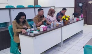 Komisi II DPRD Kalteng saat melakukan kunjungan kerja (kunker) ke Bagian Administrasi Perekonomian dan Sumber Daya Alam (SDA) Sekretariat Daerah Kabupaten Kapuas.