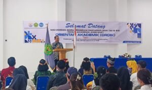 ORDIK PASCA SARJANA Rektor Universitas Palangka Raya Prof. Dr. Ir. Salampak, M.S., IPU. Saat memberikan sambutan padaorientasi akademik (Ordik) Mahasiswa Pascasarja, Sabtu (15/8/2026).
