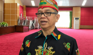 REKTOR-UPR_SALAMPAK Prof. Salampak