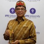 Prof. Salampak