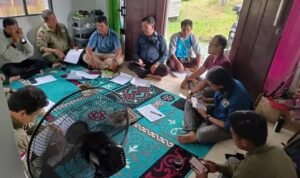 UPR Gohong Tim Program Pascasarjana UPR bersama LPHD Gohong dan masyarakat melakukan pemetaan spasial partisipatif di Hutan Desa Gohong, Kabupaten Pulang Pisau.