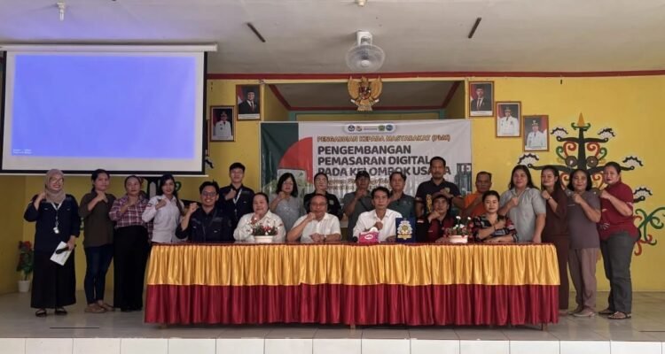 Tim PKM Program Studi Agribisnis FPKP UPR, menggelar pelatihan pengembangan pemasaran digital bagi kelompok usaha di Desa Tuwung.